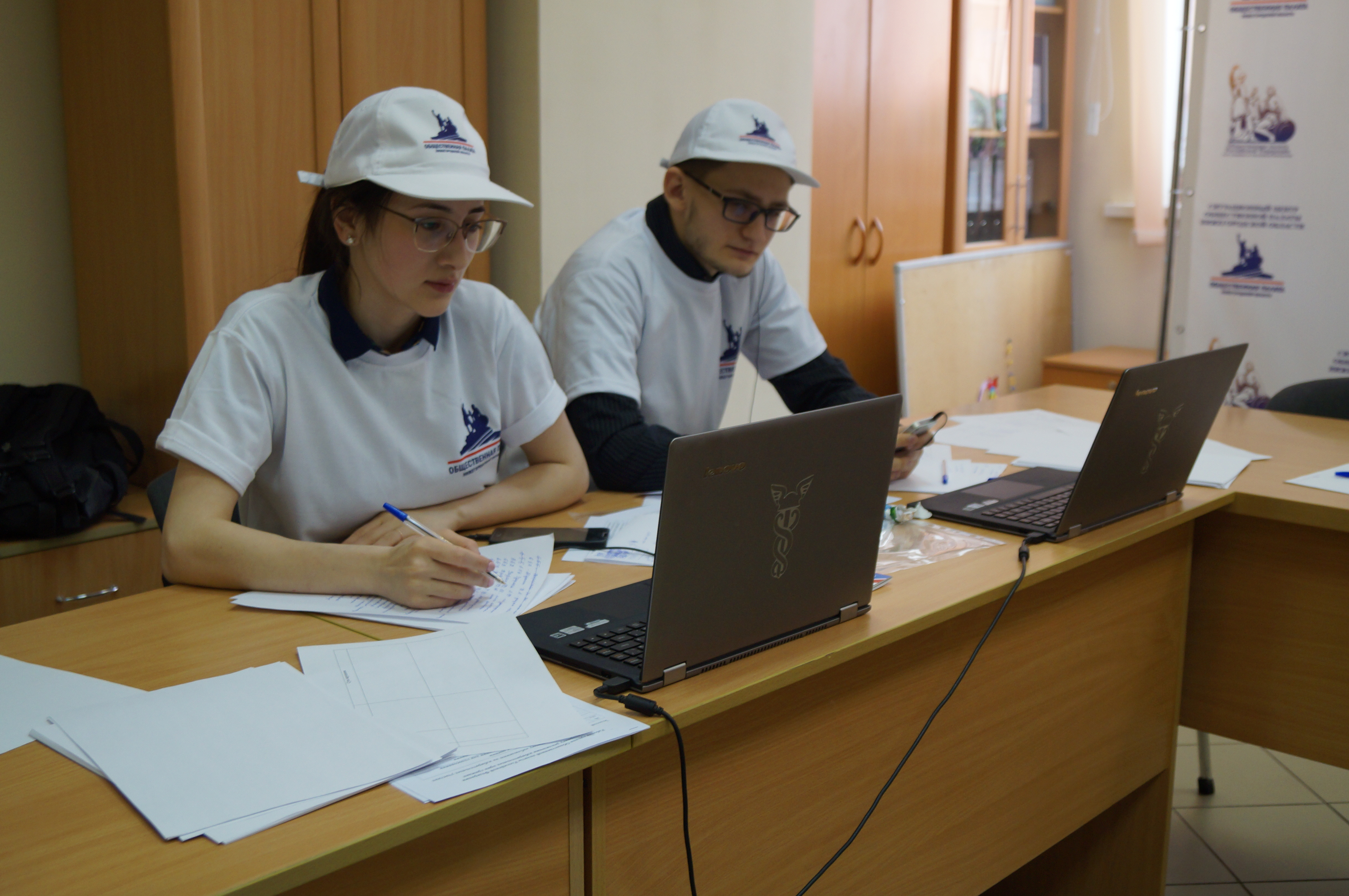 В школе № 109 Нижнего Новгорода врачи и пациенты пришли голосовать по одному реестру - фото 1