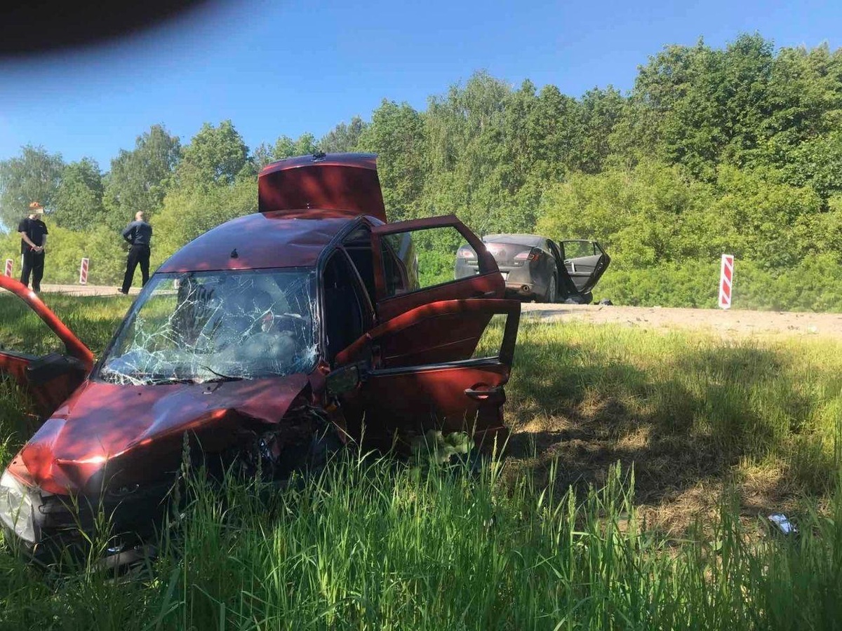 Шесть человек пострадали в массовой аварии на трассе Нижний Новгород —  Саратов