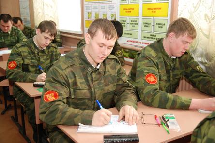 Студенты смогут поступать на военные кафедры других вузов