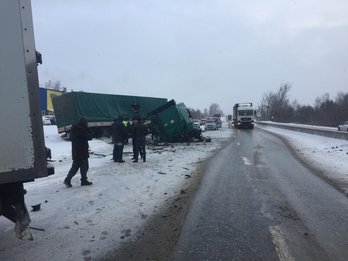 Водитель погиб под фурой в Нижегородской области - фото 2