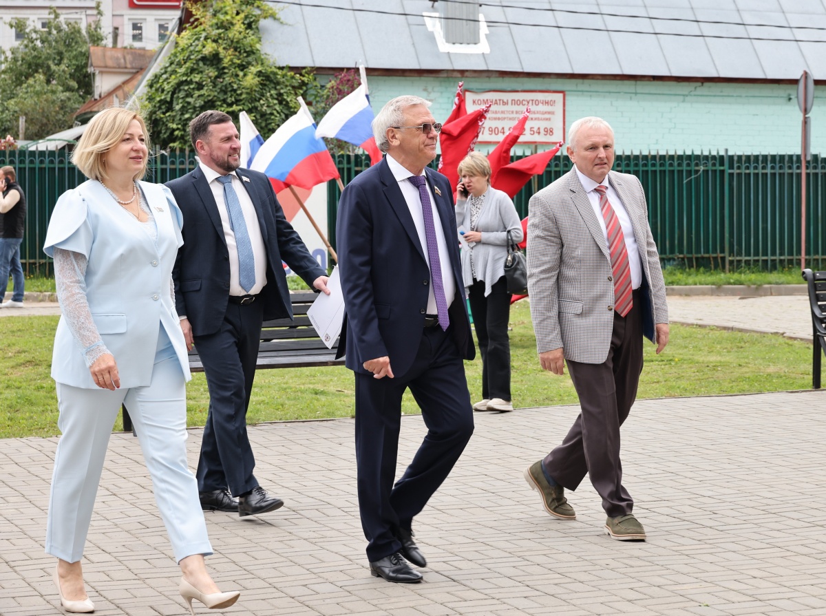 Евгений Люлин открыл V Съезд малых городов в Дивееве - фото 1