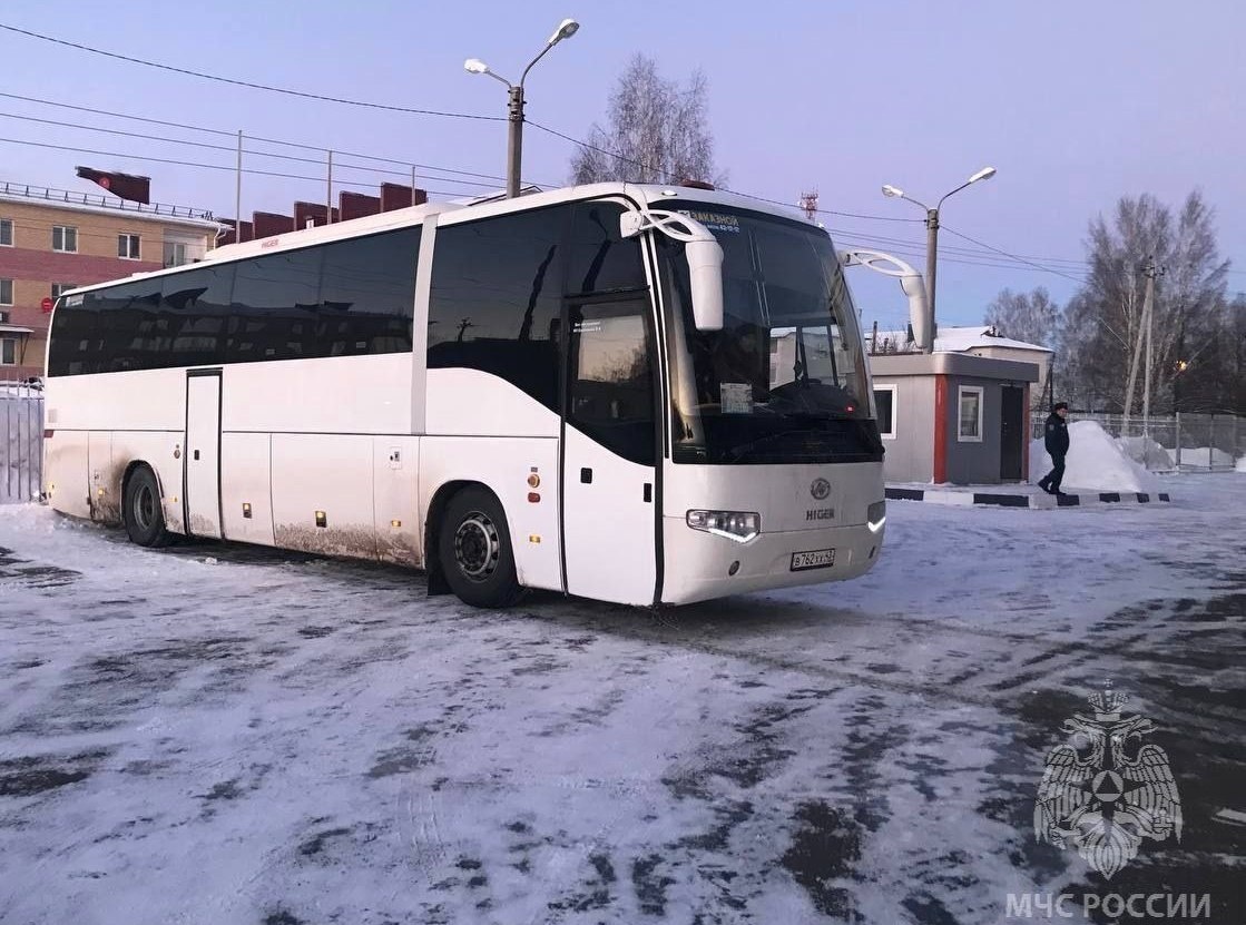 Туристы из Кирова не смогли покинуть Дивеево из-за замерзшей пневмоподвески автобуса