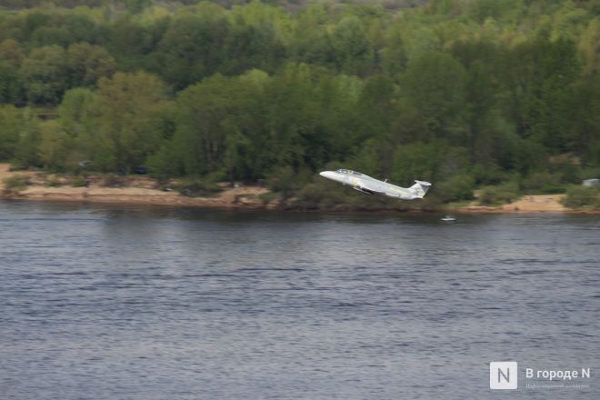 Фоторепортаж: парад в честь 80-й годовщины Победы прошел в Нижнем Новгороде - фото 272