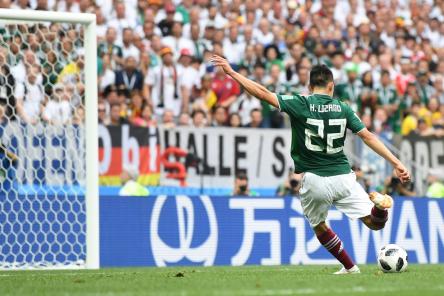 Сборная Германии сенсационно проиграла Мексике