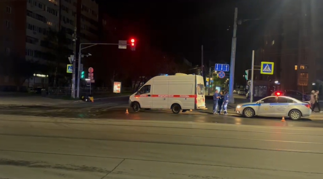 Юноша пострадал в ДТП с машиной скорой помощи в Нижнем Новгороде - фото 1