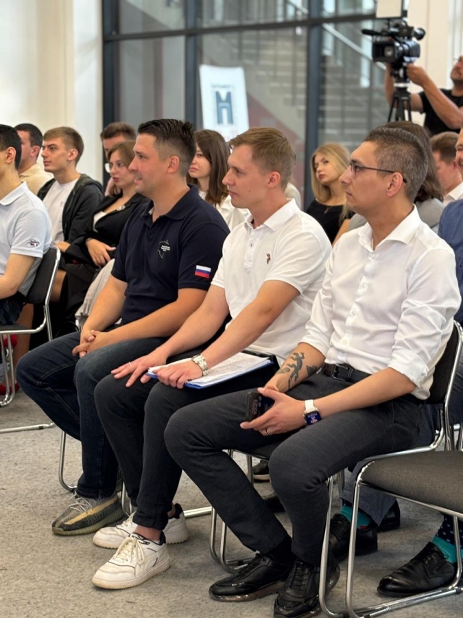 Люлин уверен, что молодые парламентарии меняют жизнь к лучшему - фото 3