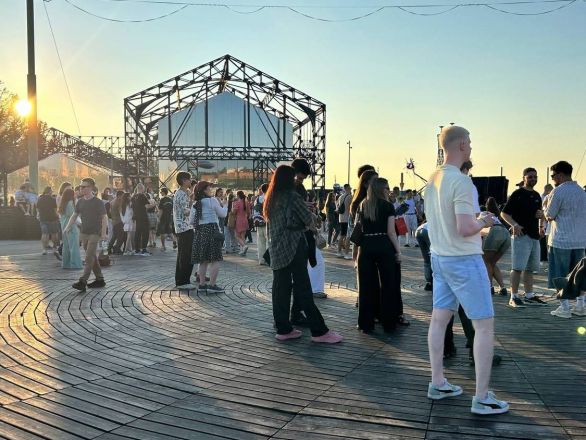 «Пари Фест»: как прошел масштабный фестиваль на Стрелке — фото - фото 19