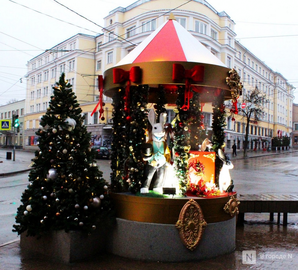 Новогодняя фотозона с кроликами и конями появилась в Нижнем Новгороде - фото 1
