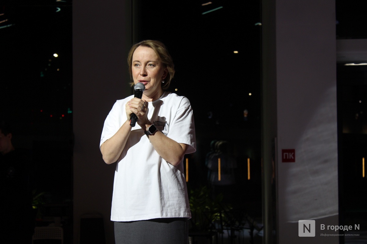 Фоторепортаж: выставка &laquo;АРТ МИР &mdash; 2026&raquo; открылась в Нижнем Новгороде - фото 42