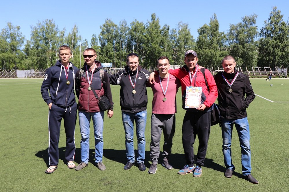 Команда Теплоэнерго завоевала золото в турнире по мини-футболу среди городских предприятий - фото 1