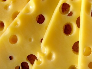 Сырный вор украл из супермаркета в Нижнем Новгороде продуктов на девять тысяч рублей