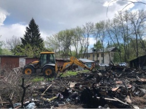 Ветхие сараи снесли на улице Бекетова