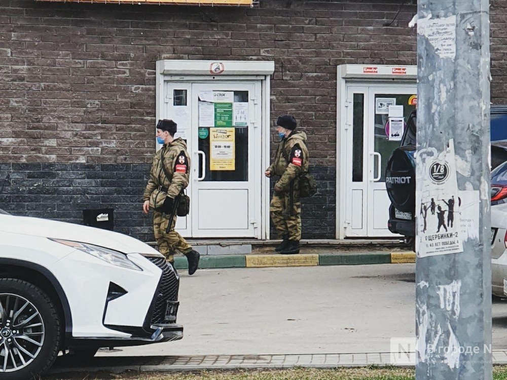 Нижегородская полиция следит, чтоб кафе не работали, а граждане не нарушали режим самоизоляции
