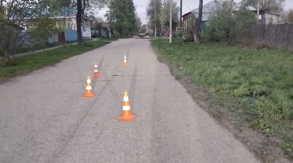 Подросток на мотоцикле сбил девочку в Нижегородской области - фото 1