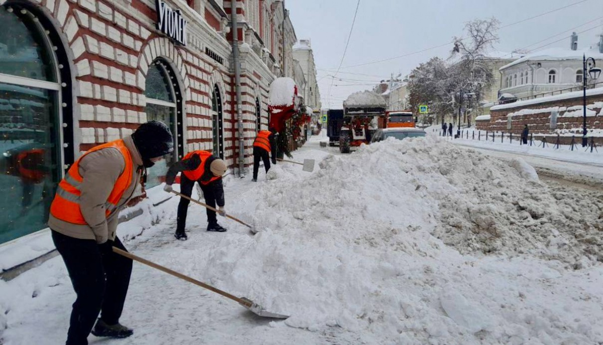 Более 50 сантиметров снега выпало в Нижнем Новгороде за три дня - фото 1