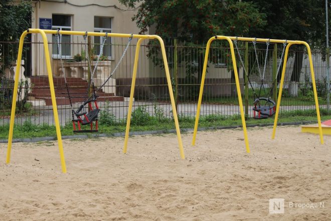 Вандалы разгромили прогулочные зоны в Канавине после благоустройства - фото 3