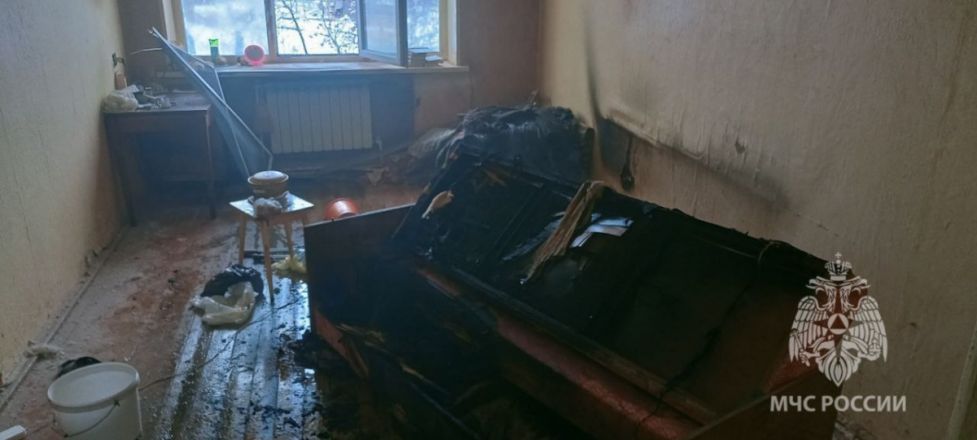 Мужчина и женщина пострадали при пожаре в Нижегородской области из-за курения - фото 1