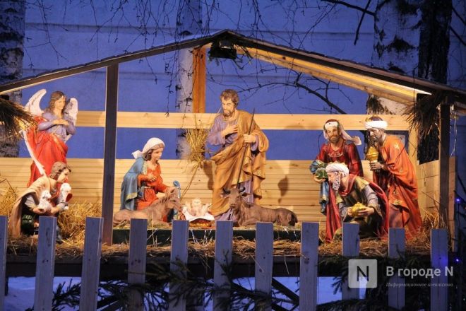 Праздник света и чудес: нижегородцы отметили Рождество в Заповедных кварталах - фото 10