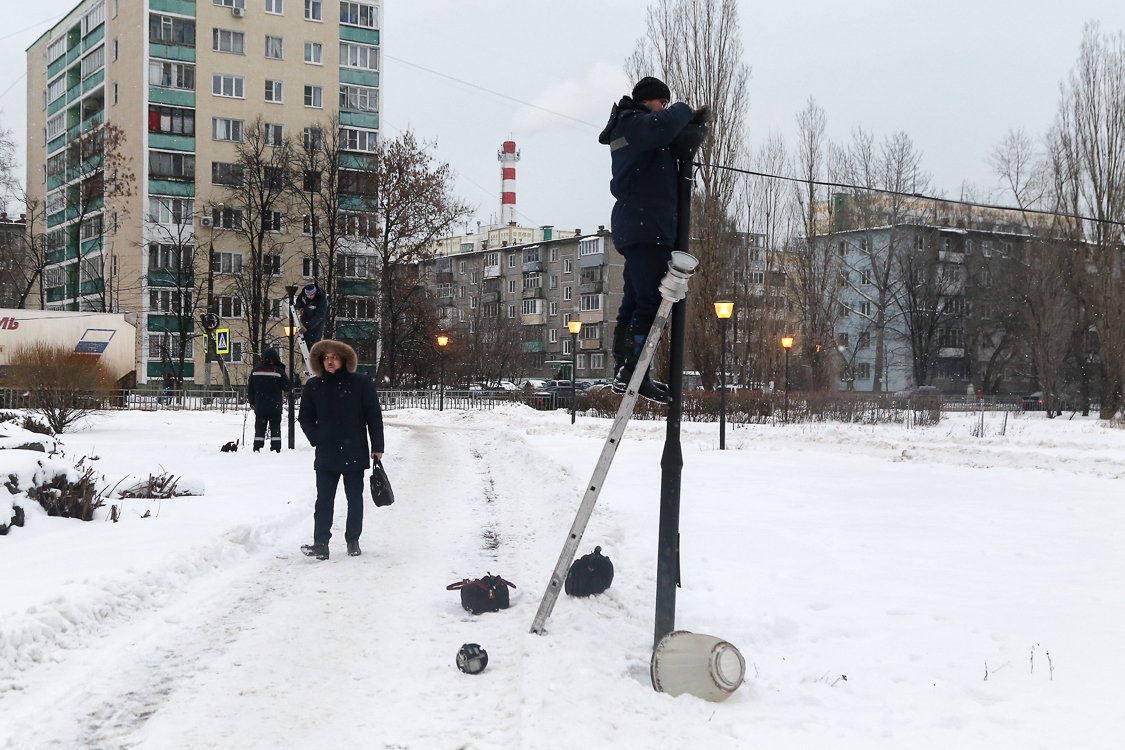 Заречный бульвар нижний. Бульвар Заречный Нижний Новгород. Ленинский районный Заречный бульвар. Человек с бульвара. Зима на бульваре Заречном.