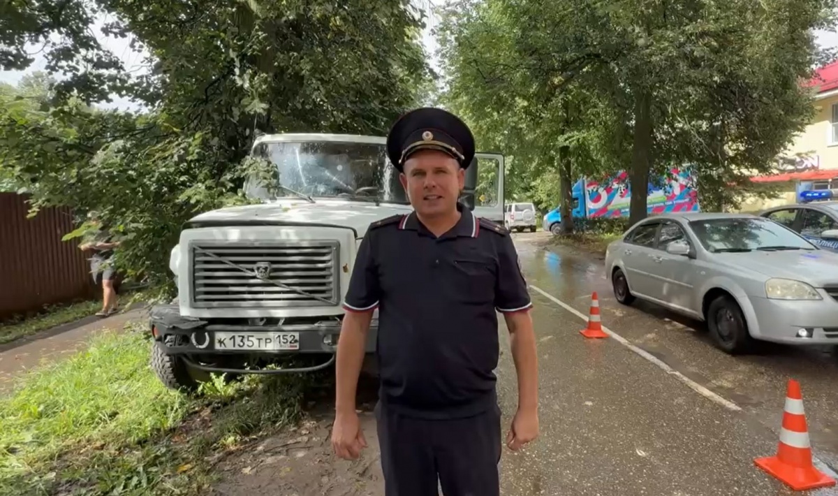 Водители грузовика потерял сознание за рулем и погиб в Нижегородской области - фото 1