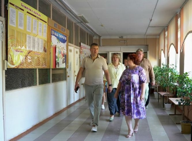 Подрядчика по ремонту школы № 13 в Дзержинске занесут в черный список - фото 1